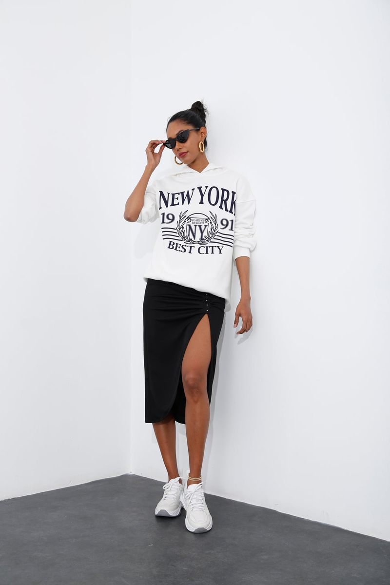 Beyaz Şardonlu Baskılı Sweatshirt 3606