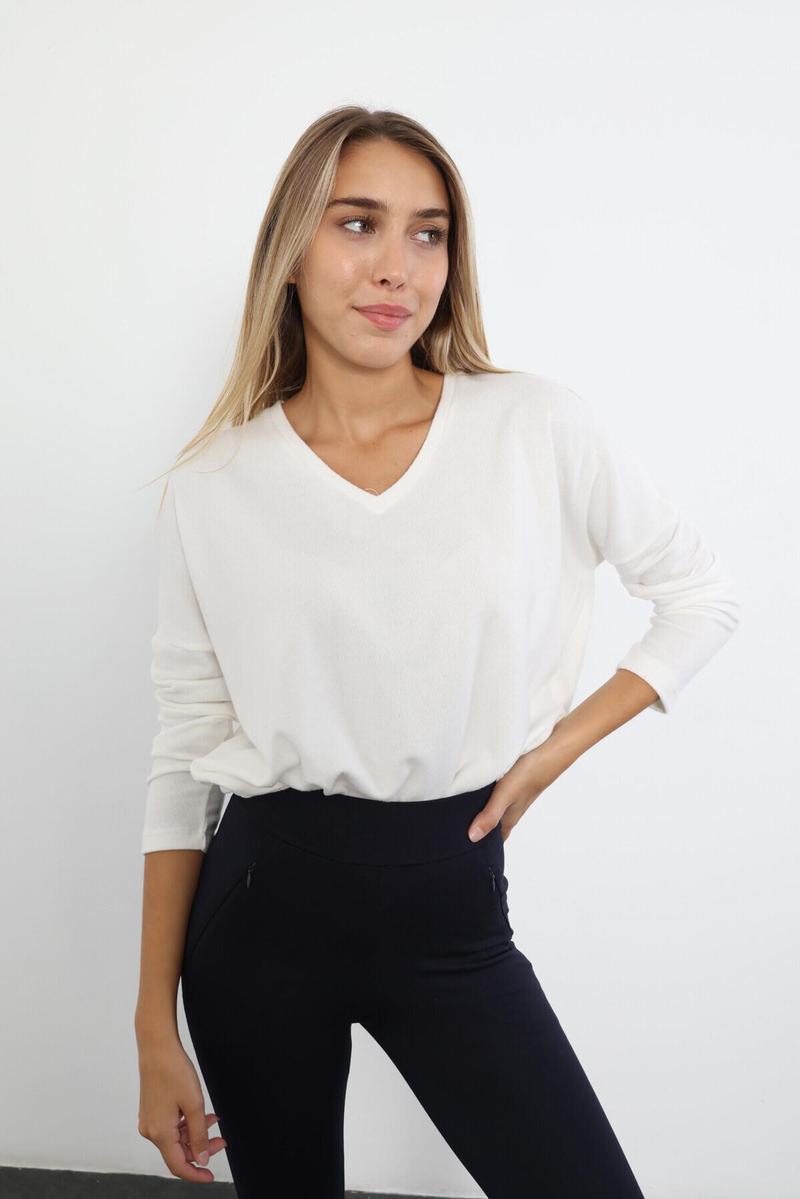 Beyaz V Yaka Basic Triko 7590