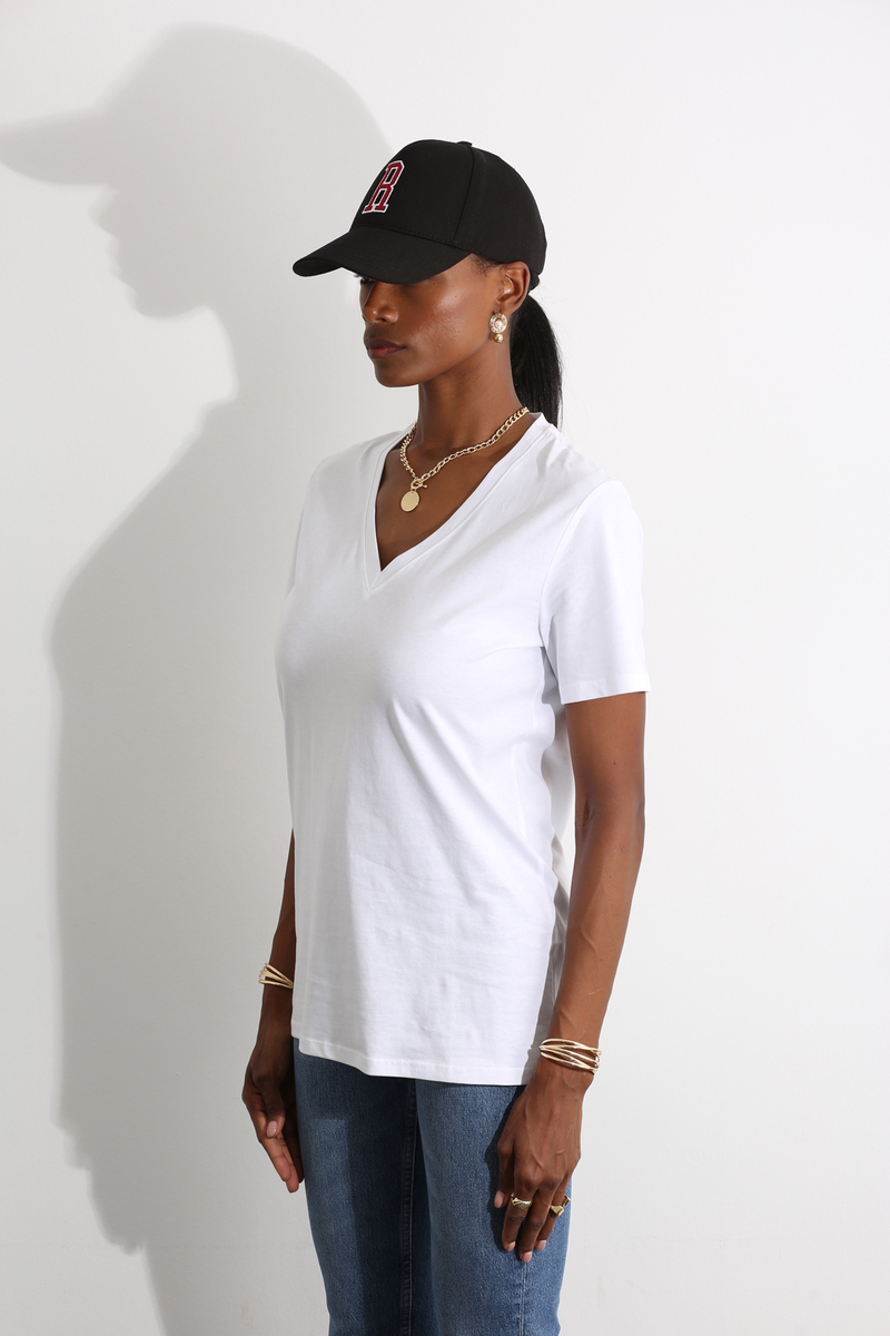 Beyaz V Yaka Basic Tshirt 2428