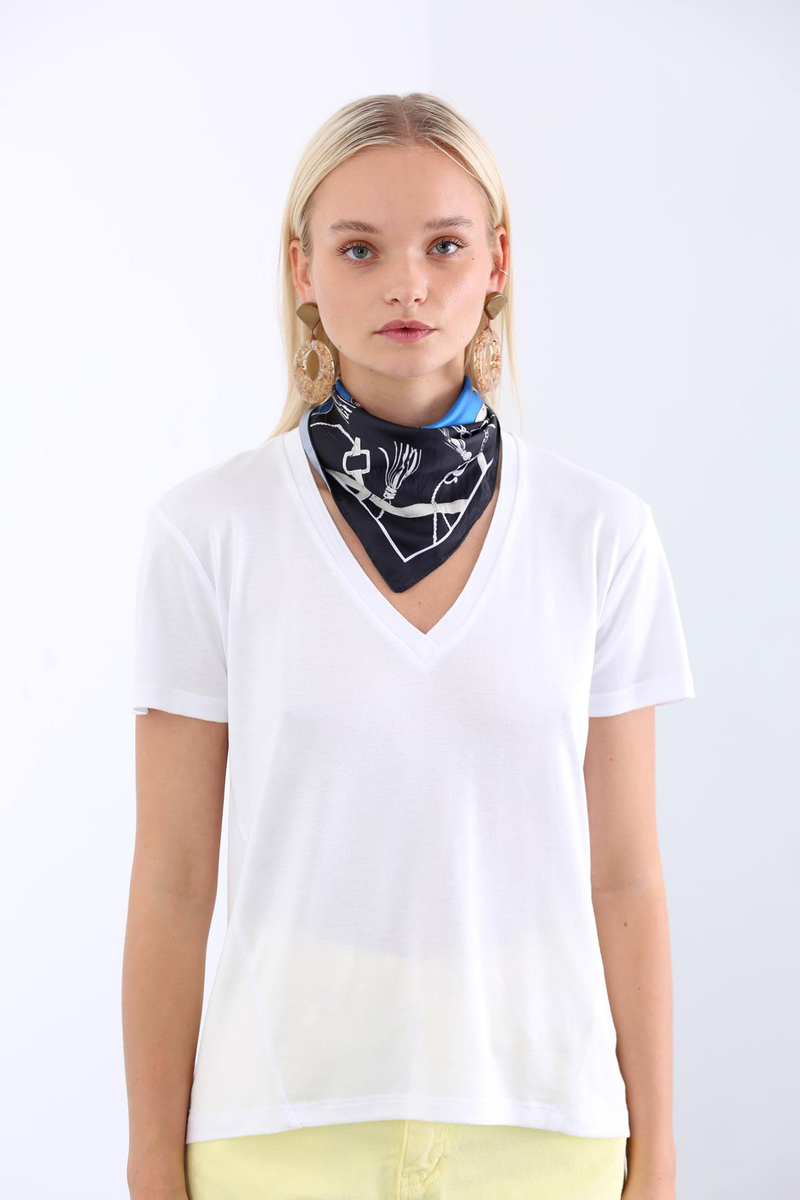 Beyaz V Yaka Basic Tshirt 4741