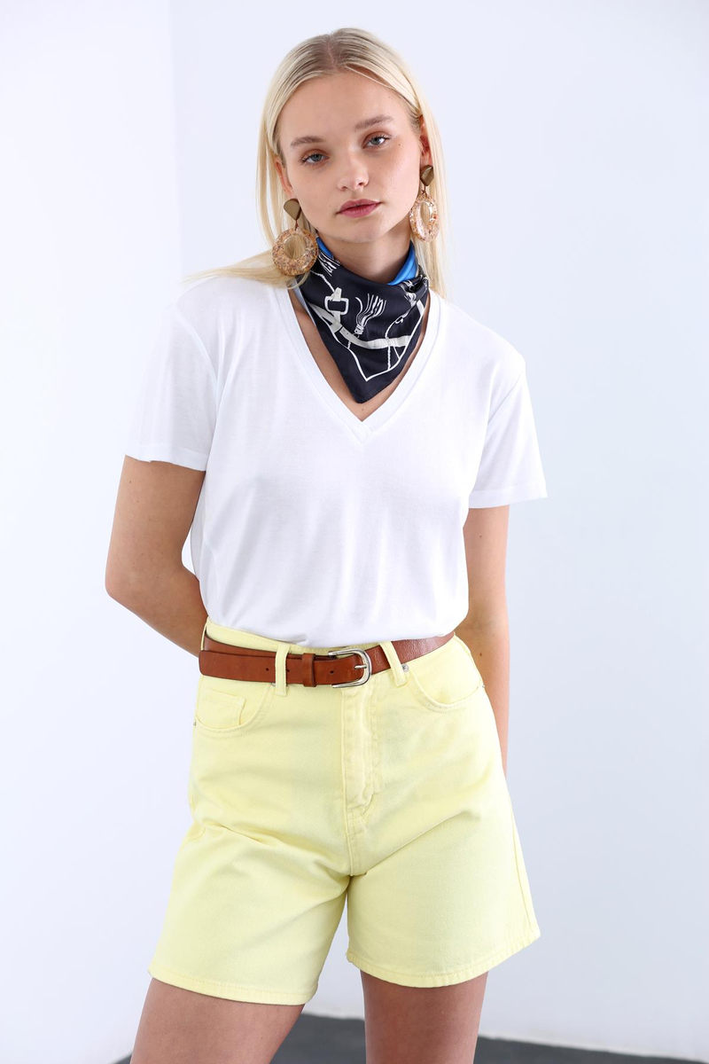 Beyaz V Yaka Basic Tshirt 4741