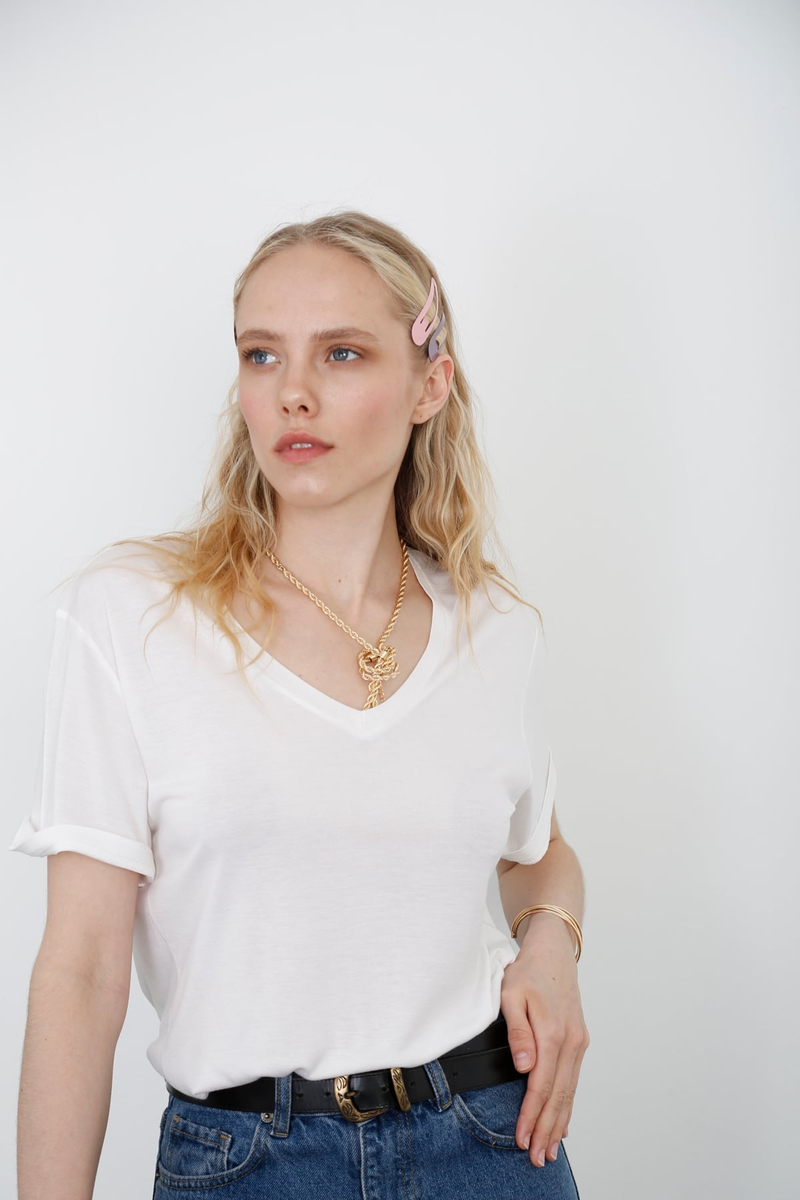 Beyaz V Yaka Basic Tshirt 619