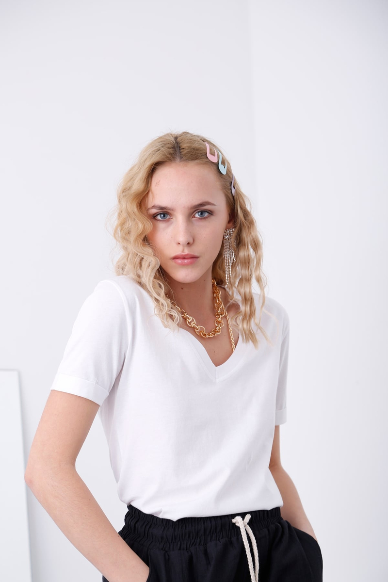 Beyaz V Yaka Duble Kol Tshirt 80390
