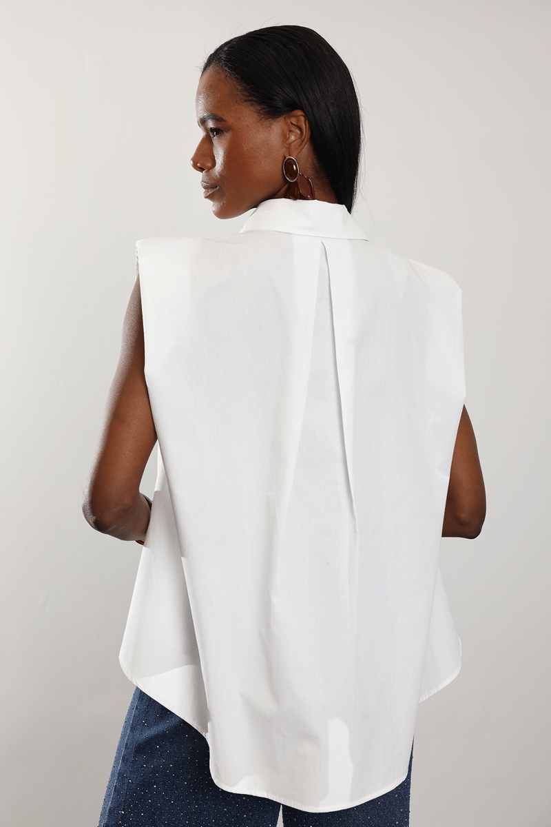 Beyaz Vatkalı Kolsuz Gömlek 0016