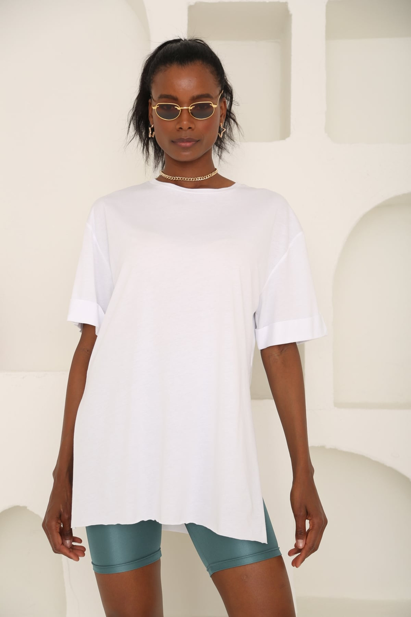 Beyaz Yırtmaçlı Duble Kol Tshirt 3158