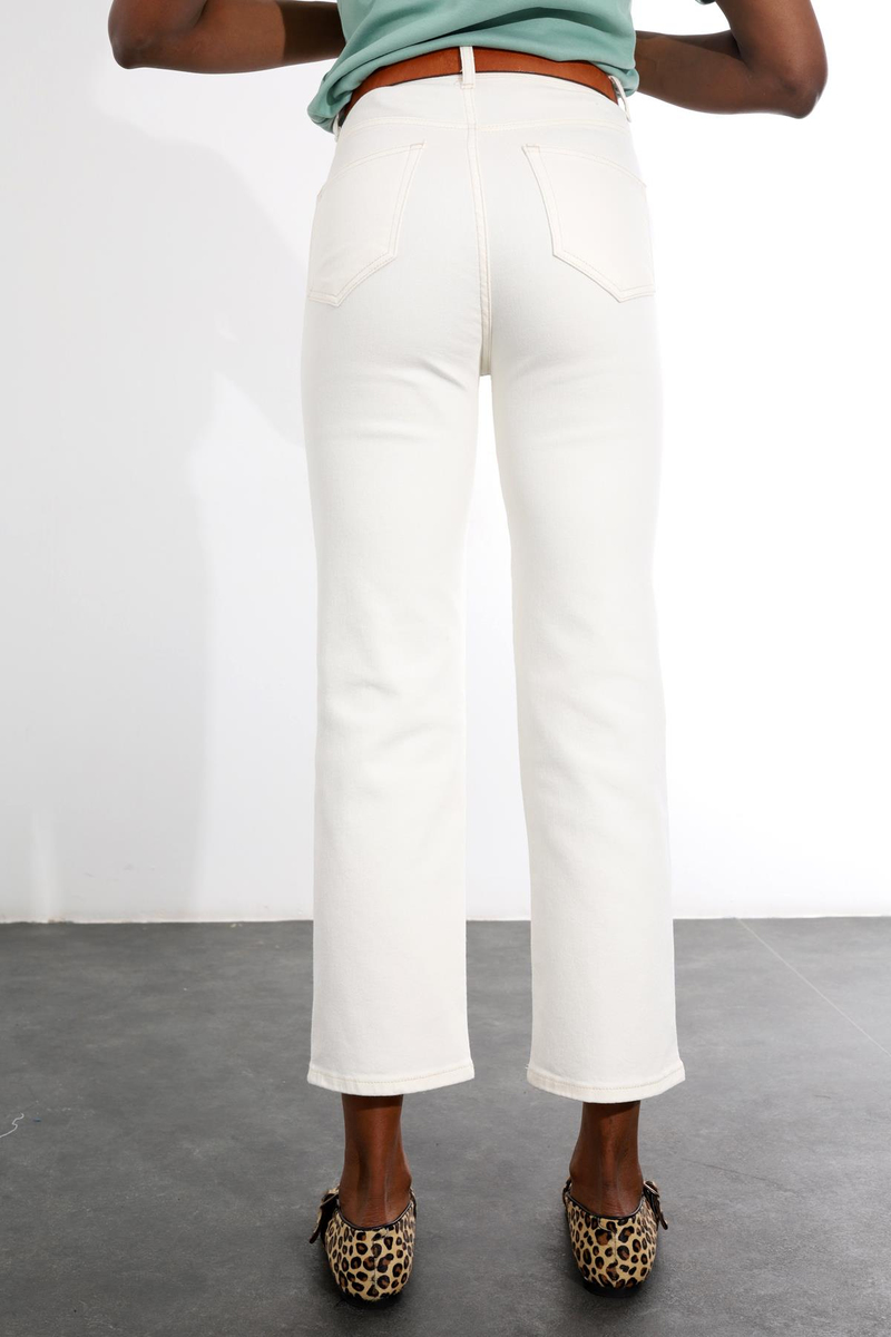 Beyaz Yüksek Bel Straight Fit Jean 