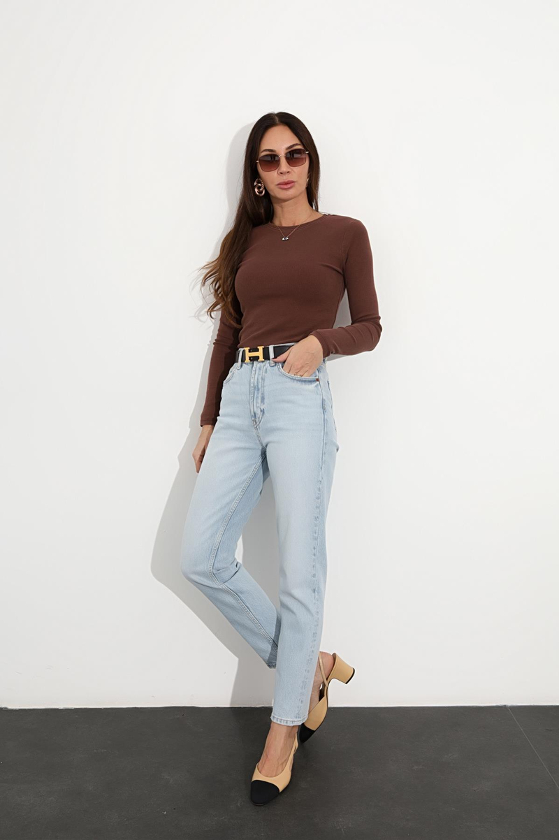 Buz Mavi Yüksek Bel Mom Fit Jean 