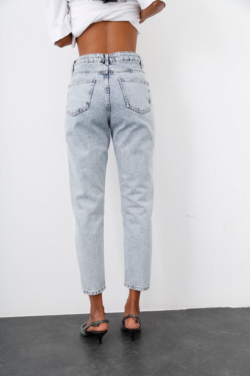 Buz Mavi Yüksek Bel Mom Fit Jean 482