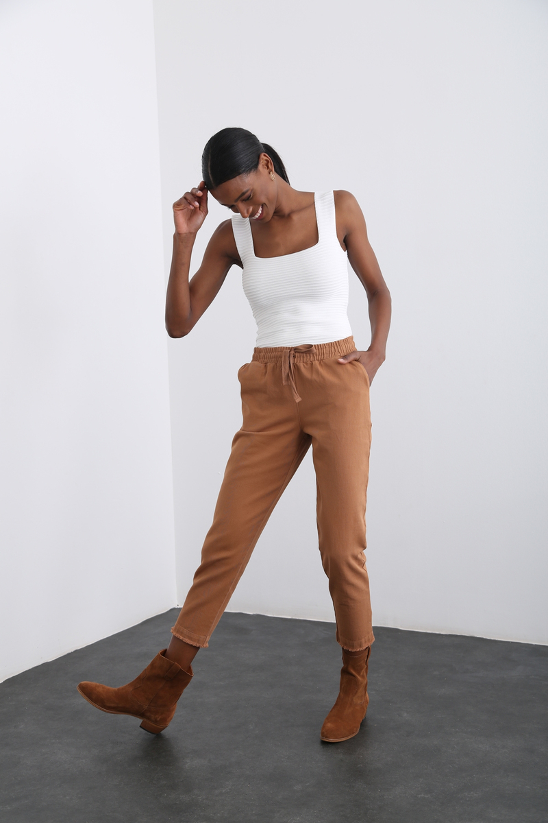 Camel Beli Lastikli Gabardin Pantolon 