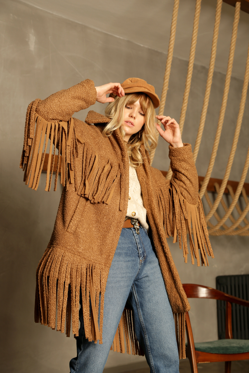 Camel Saçaklı Kaban