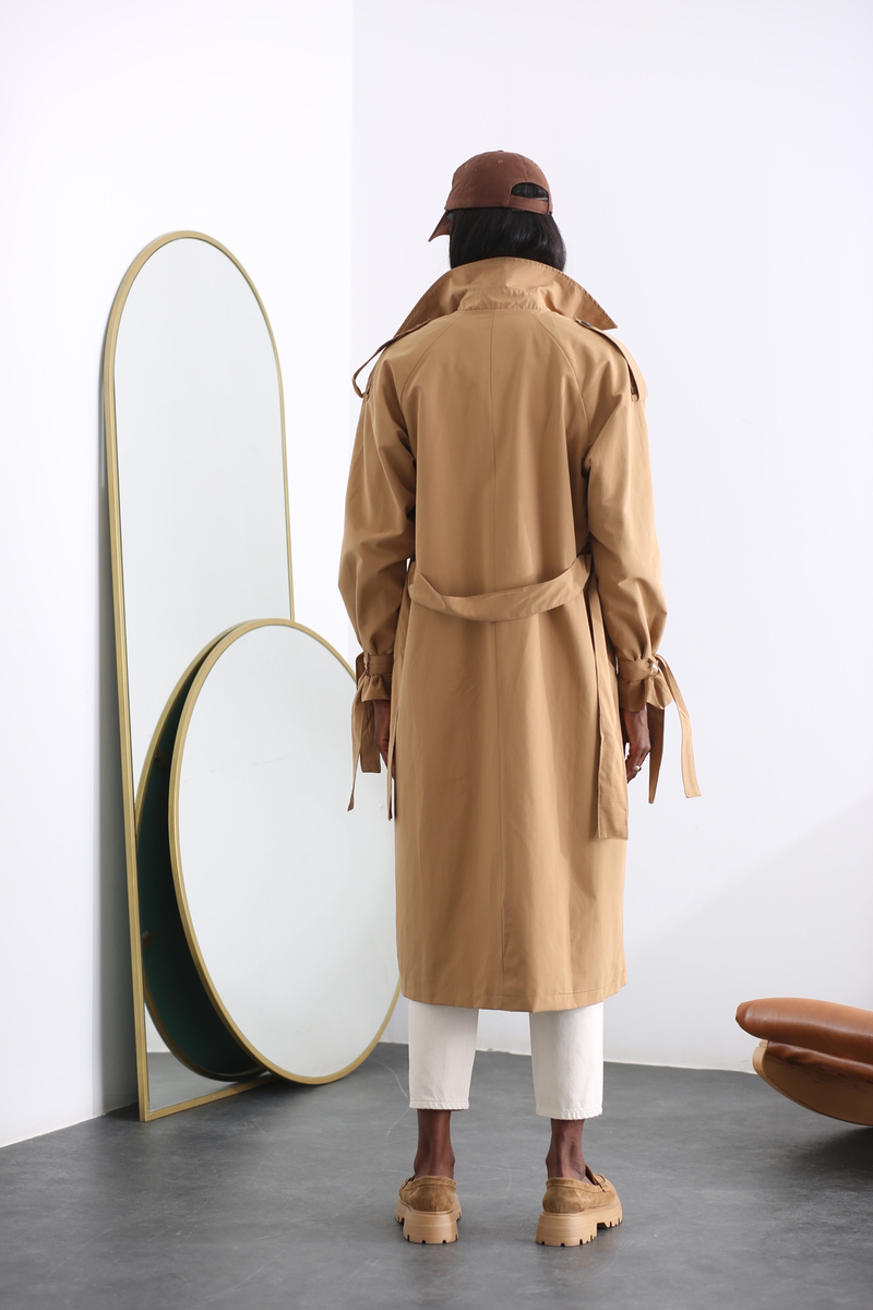Camel Trenchcoat 