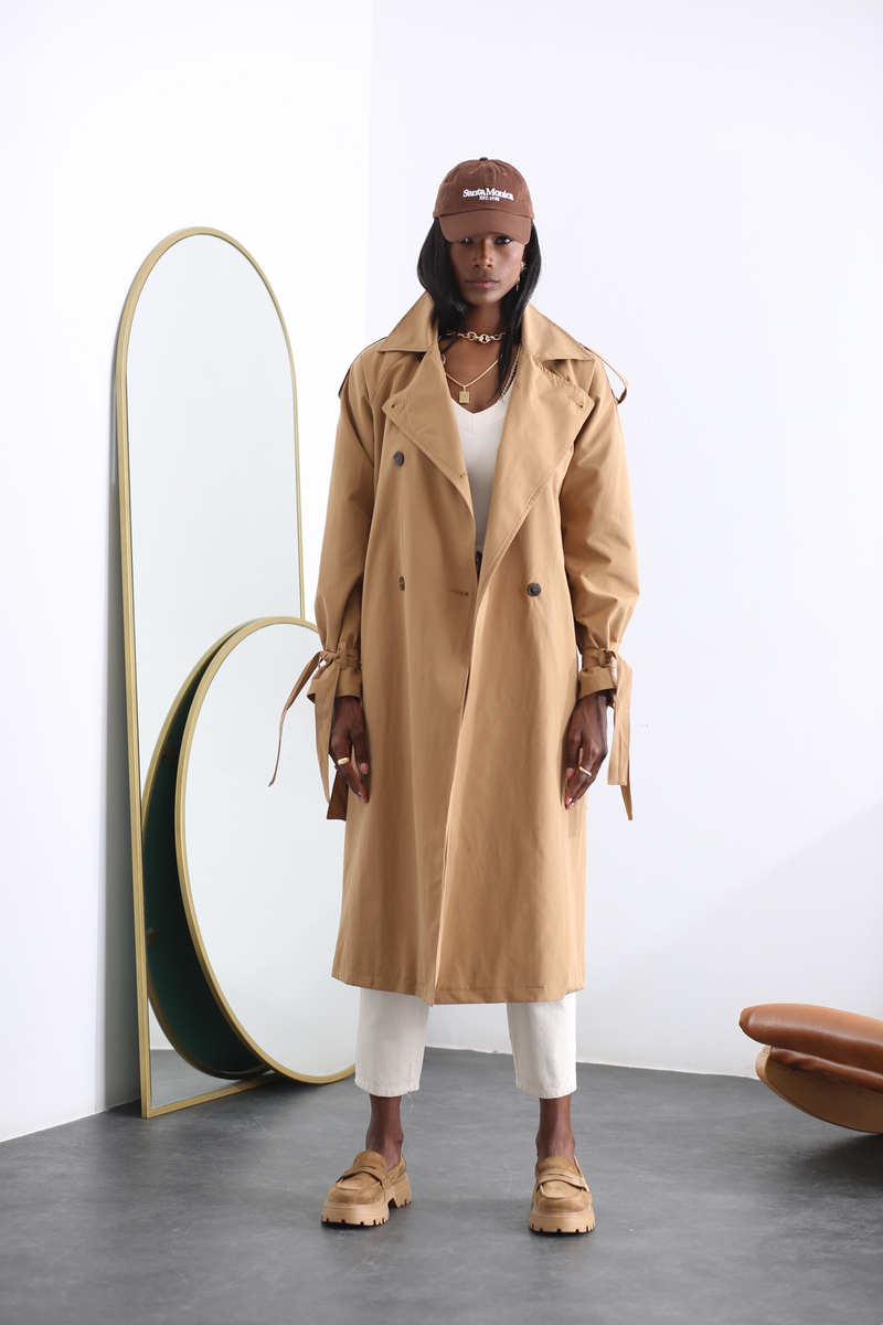 Camel Trenchcoat 