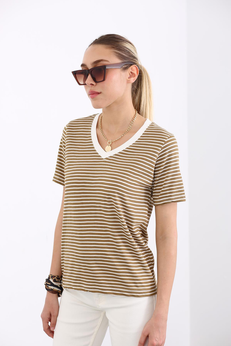 Camel V Yaka Çizgili Tshirt 