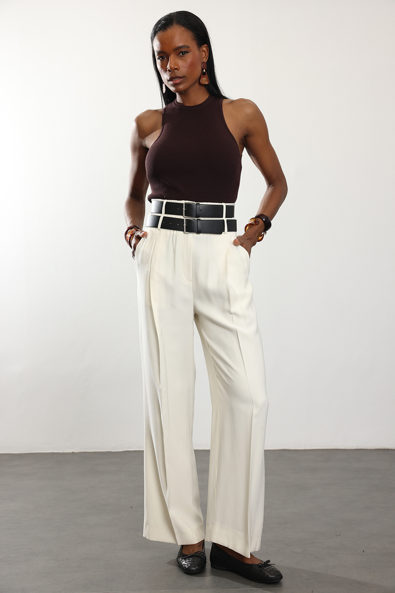 Ekru Çift Kemerli Rahat Kesim Pantolon 1450