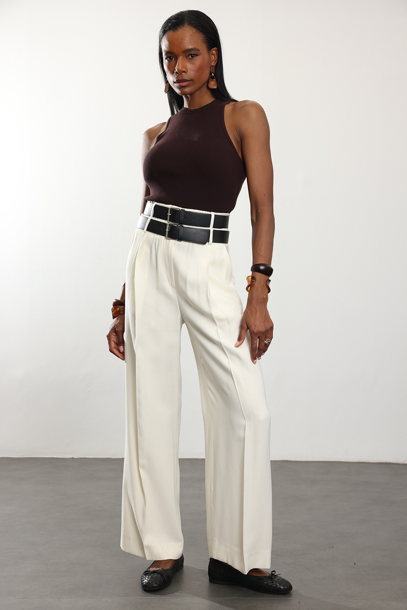 Ekru Çift Kemerli Rahat Kesim Pantolon 1450