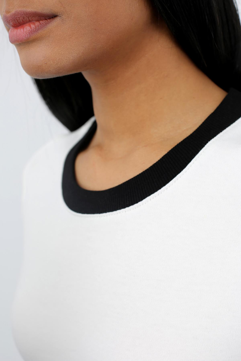 Ekru Kontrast Basic Tshirt 