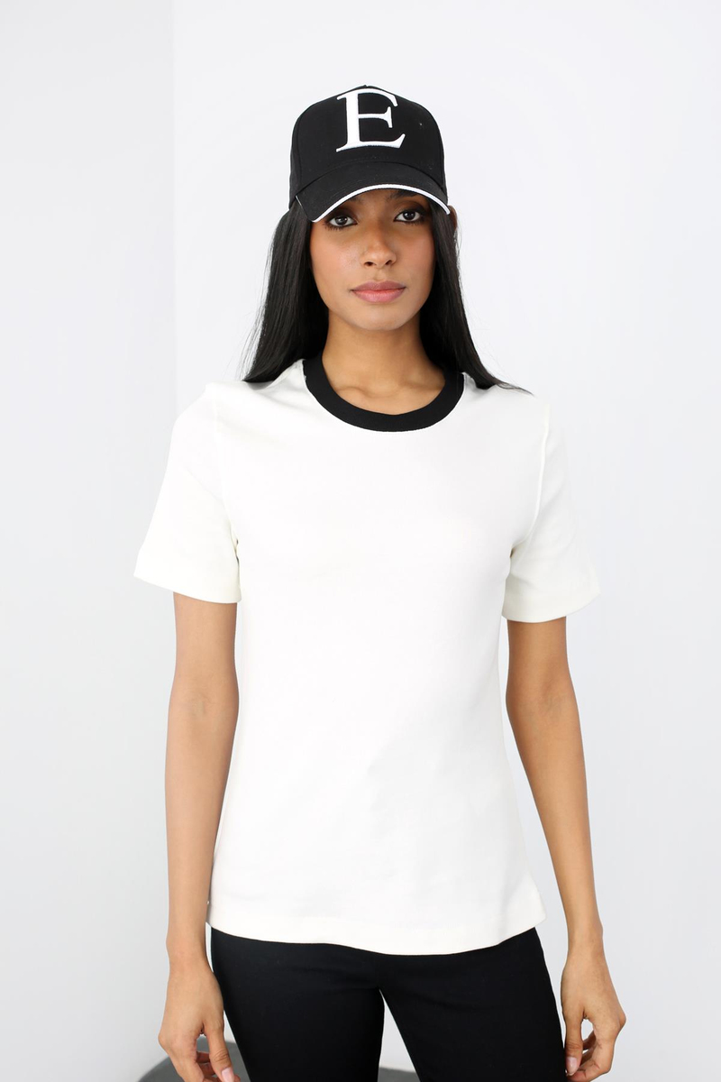Ekru Kontrast Basic Tshirt 