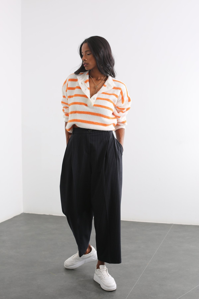 Ekru-Turuncu Düğme Detaylı Çizgili Kazak T93421