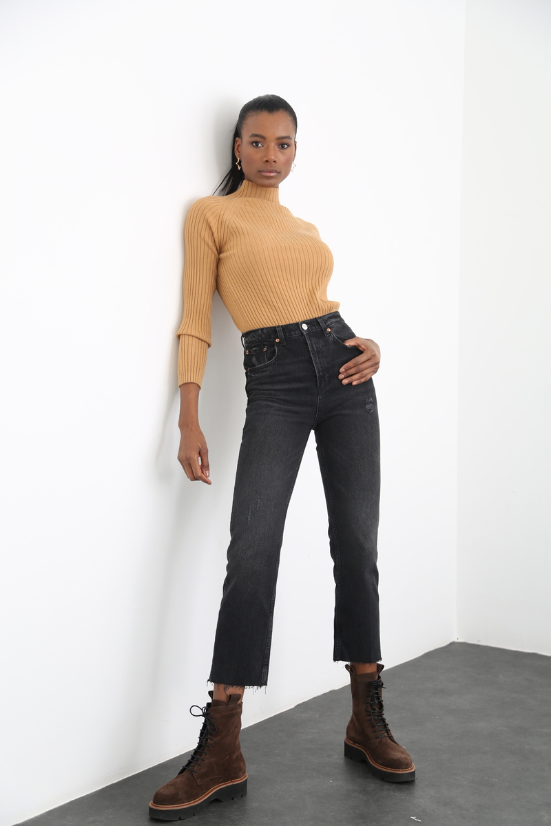 Füme Extra Yüksek Bel Kesik Paça Boyfit Jean 