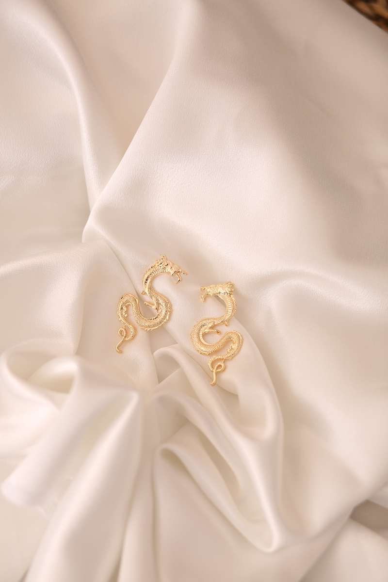 Gold Ejderha Küpe 