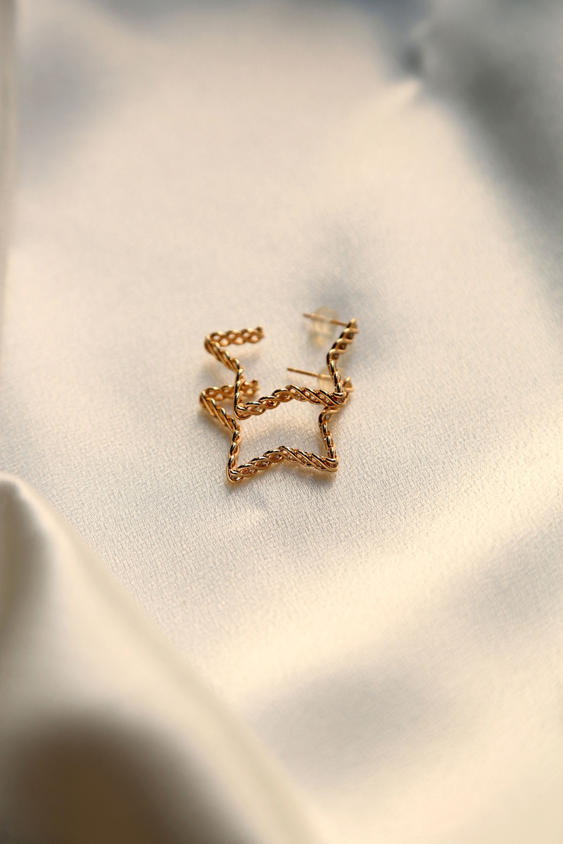 Gold Zincir Yıldız Küpe 
