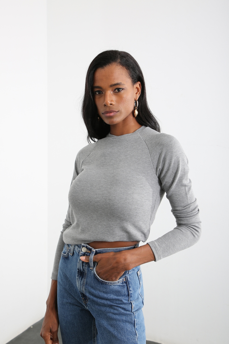 Gri Bisiklet Yaka Basic Bluz 