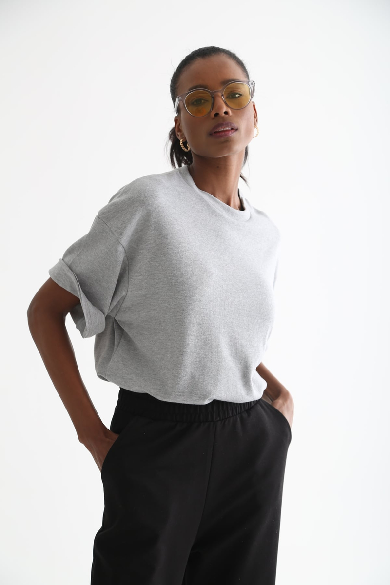 Gri Bisiklet Yaka Basic Tshirt 