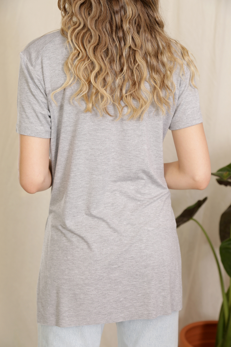 Gri Bisiklet Yaka Yırtmaçlı Tshirt-10001 