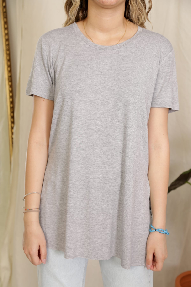 Gri Bisiklet Yaka Yırtmaçlı Tshirt-10001 