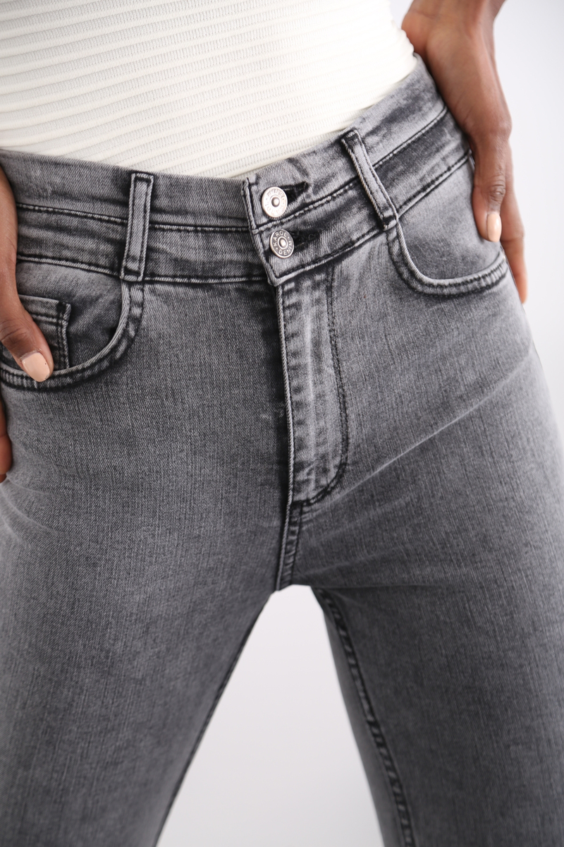 Gri Çift Düğmeli Skinny Jean D-490