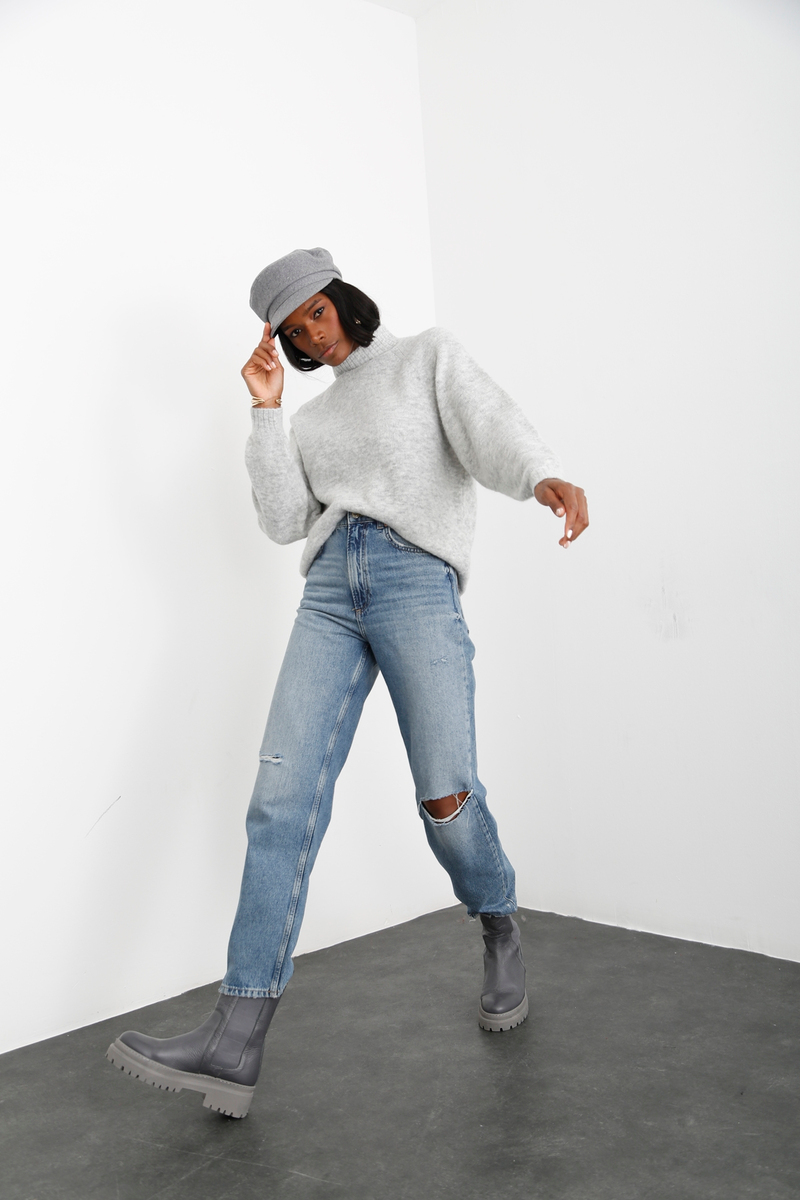 Gri Dik Yaka Basic Triko 