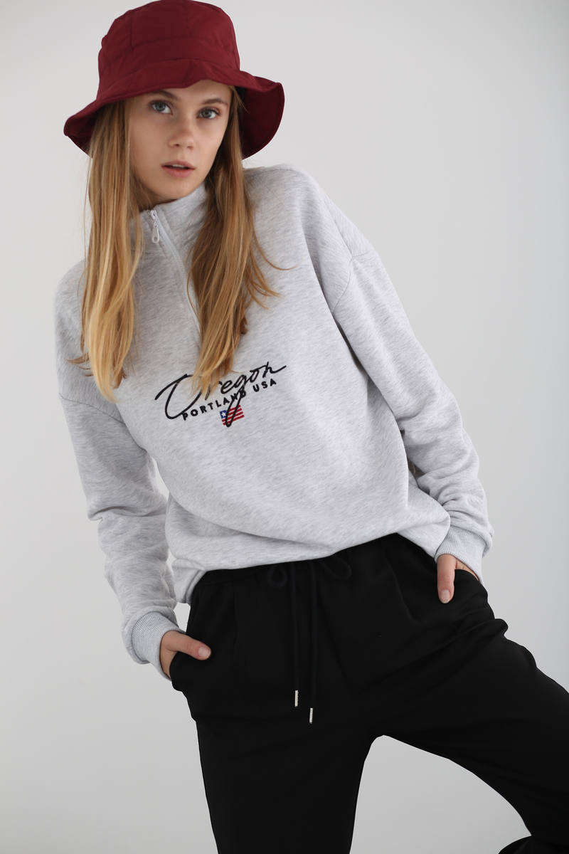 Gri Dik Yaka Fermuarlı Sweatshirt 1068