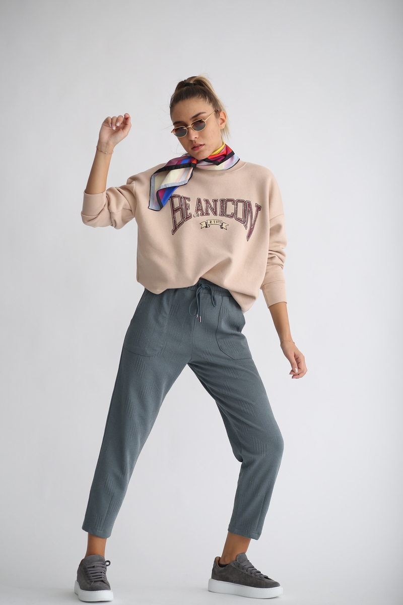 Gri Kabartmalı Basic Pantolon 0107