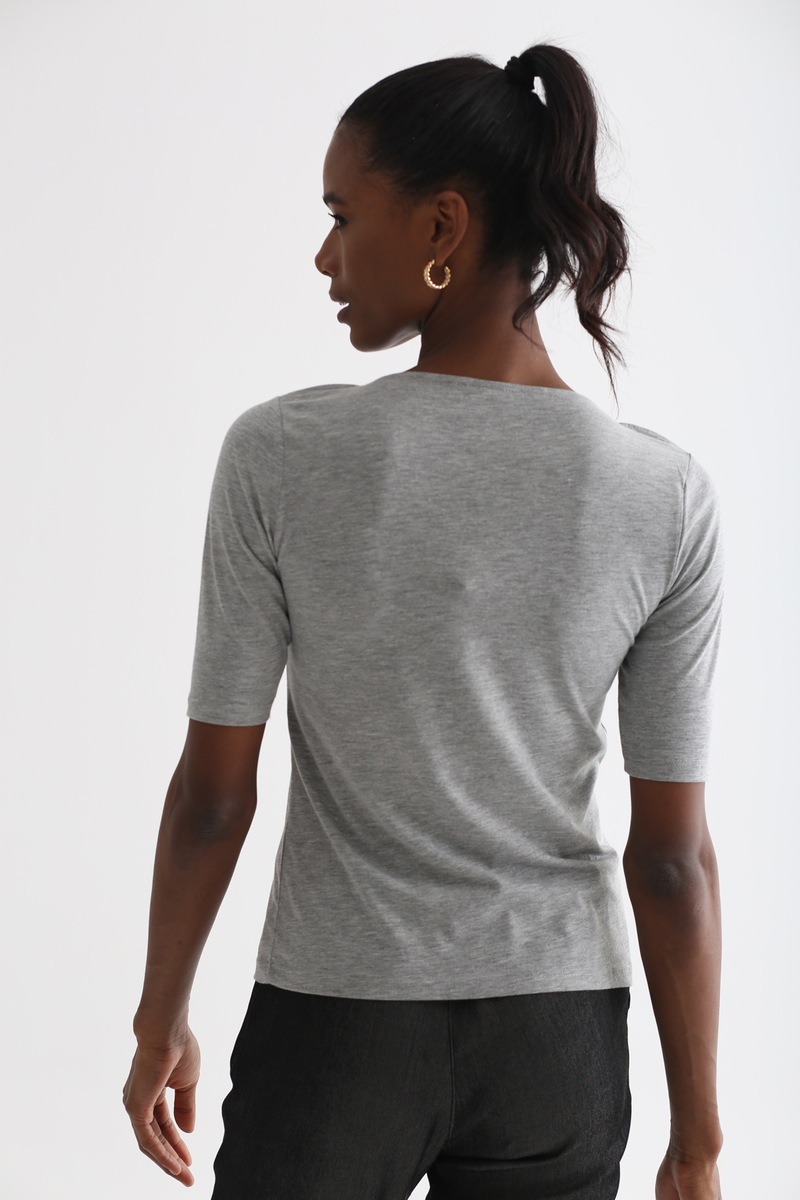Gri Kayık Yaka Basic Tshirt 