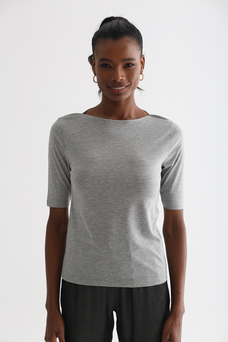 Gri Kayık Yaka Basic Tshirt 