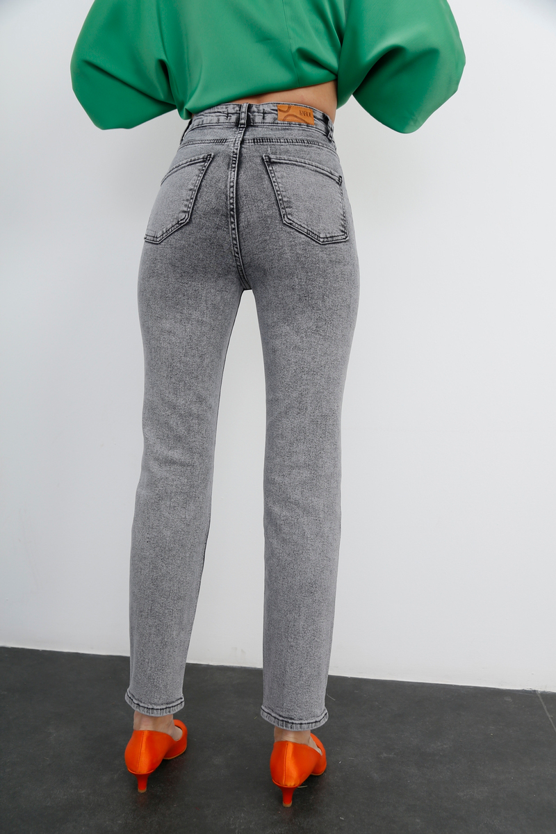 Gri Önden Yırtmaçlı Slim Fit Jean D.515