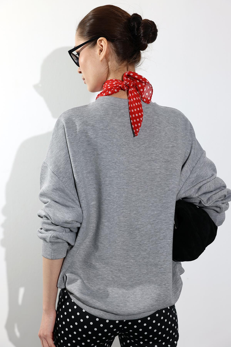 Gri Pois Yazı Baskılı Sweatshirt 01451