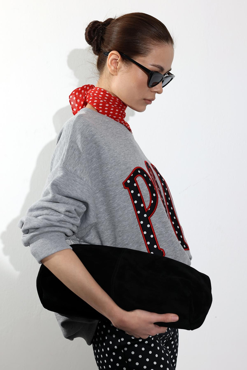 Gri Pois Yazı Baskılı Sweatshirt 01451