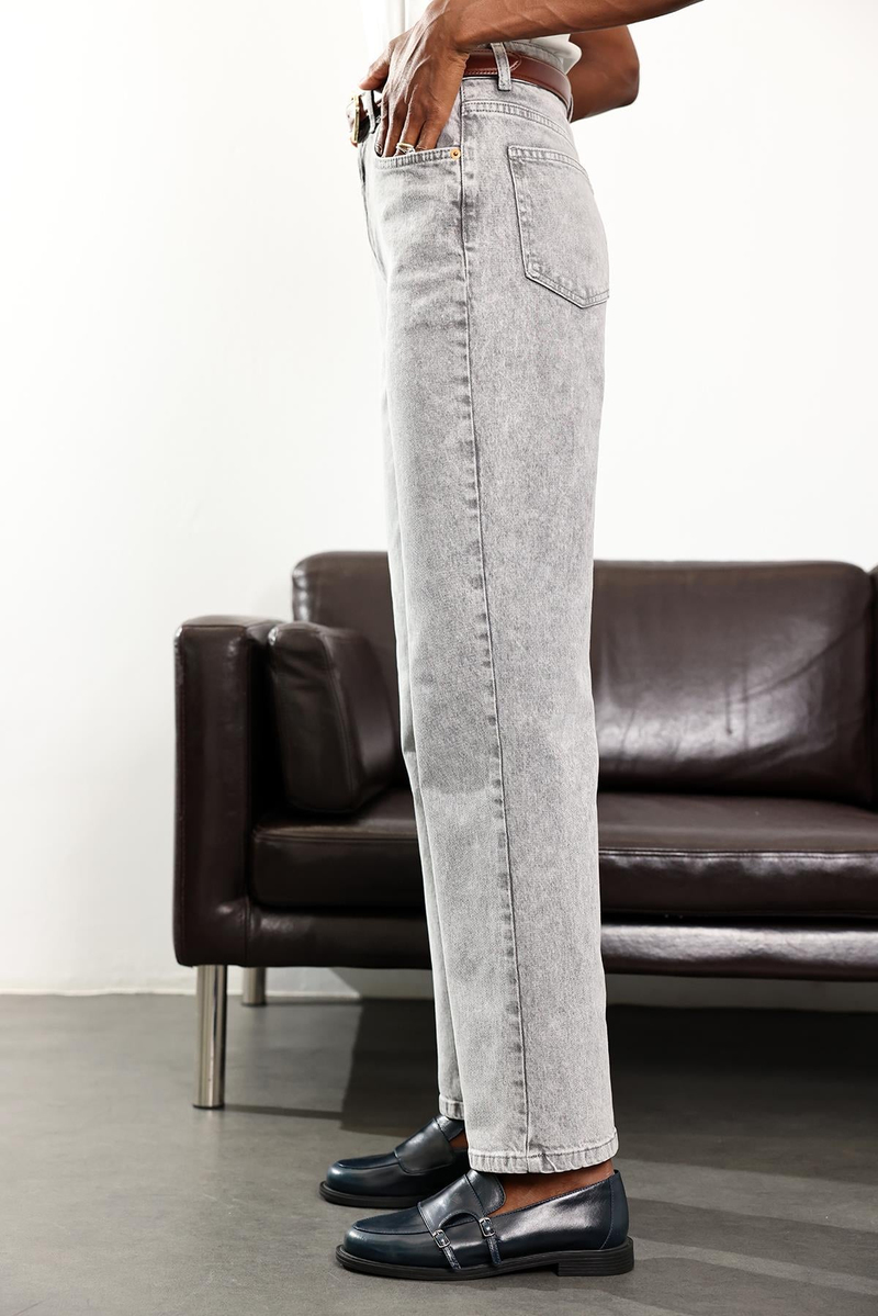 Gri Yüksek Bel Straight Jean 