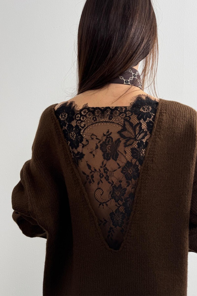Kahverengi Arkası Dantel Detaylı Kazak 0148