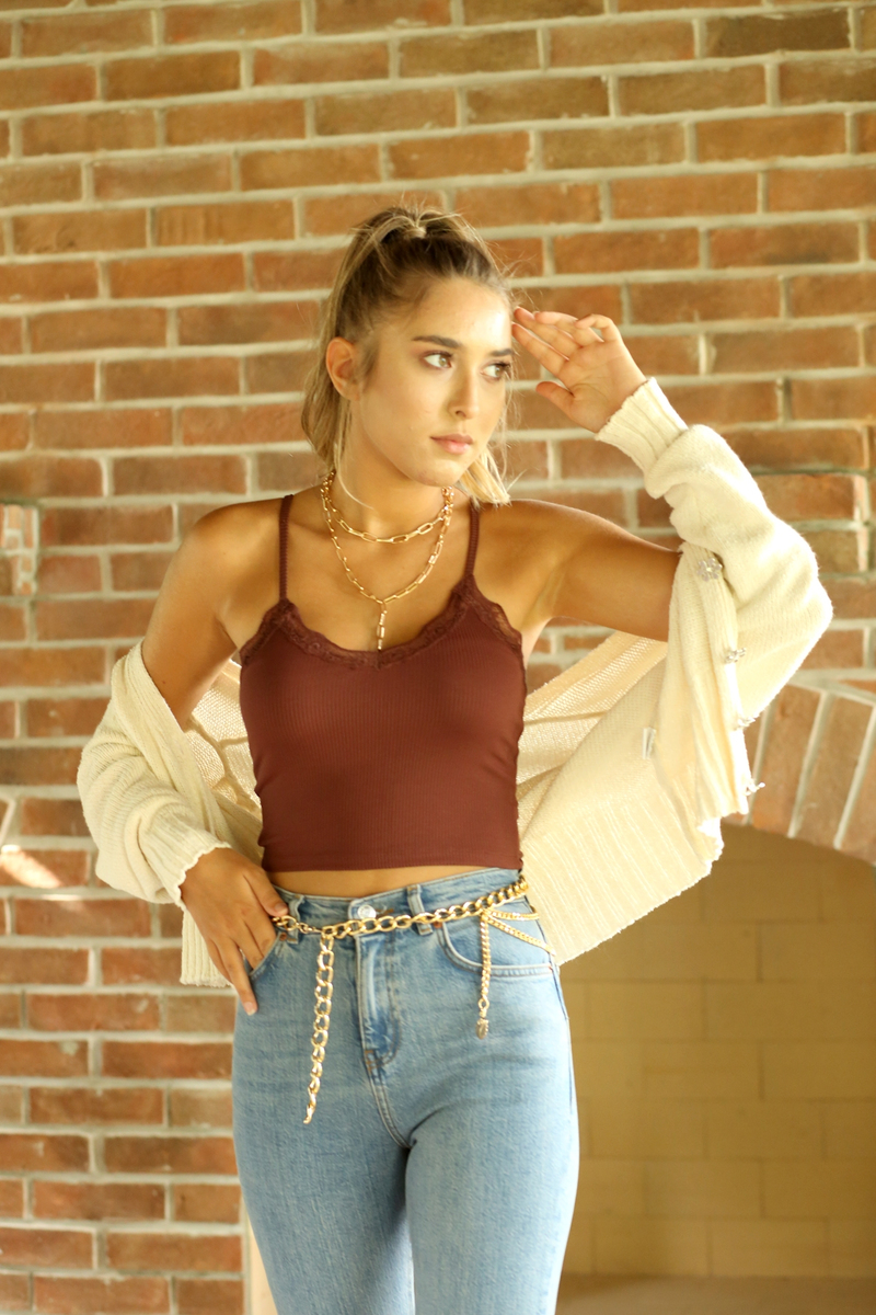 Kahverengi Dantel Detaylı Fitilli Crop 