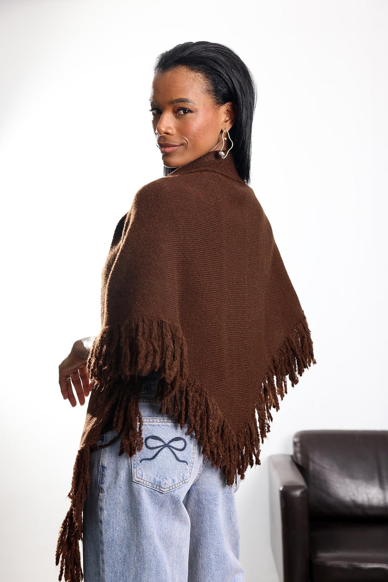 Kahverengi Püsküllü Üçgen Atkı 16004