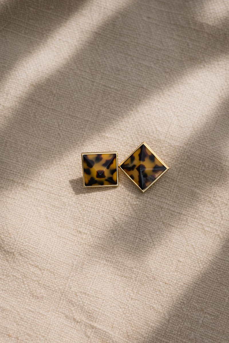 Kahverengi Retro Kare Küpe 