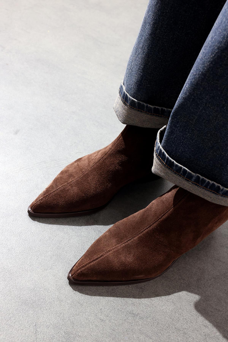 Kahverengi Sivri Burun Bot 128702