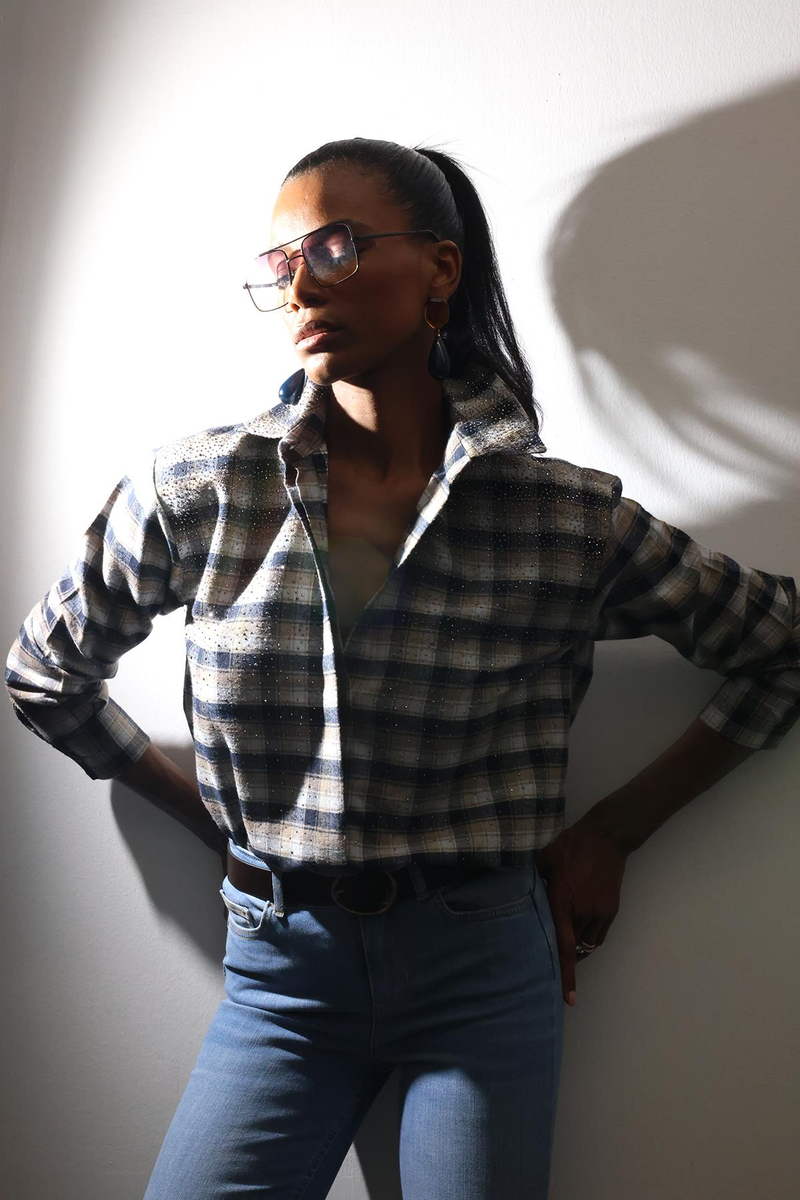 Kahverengi Taş İşlemeli Kareli Gömlek 2688