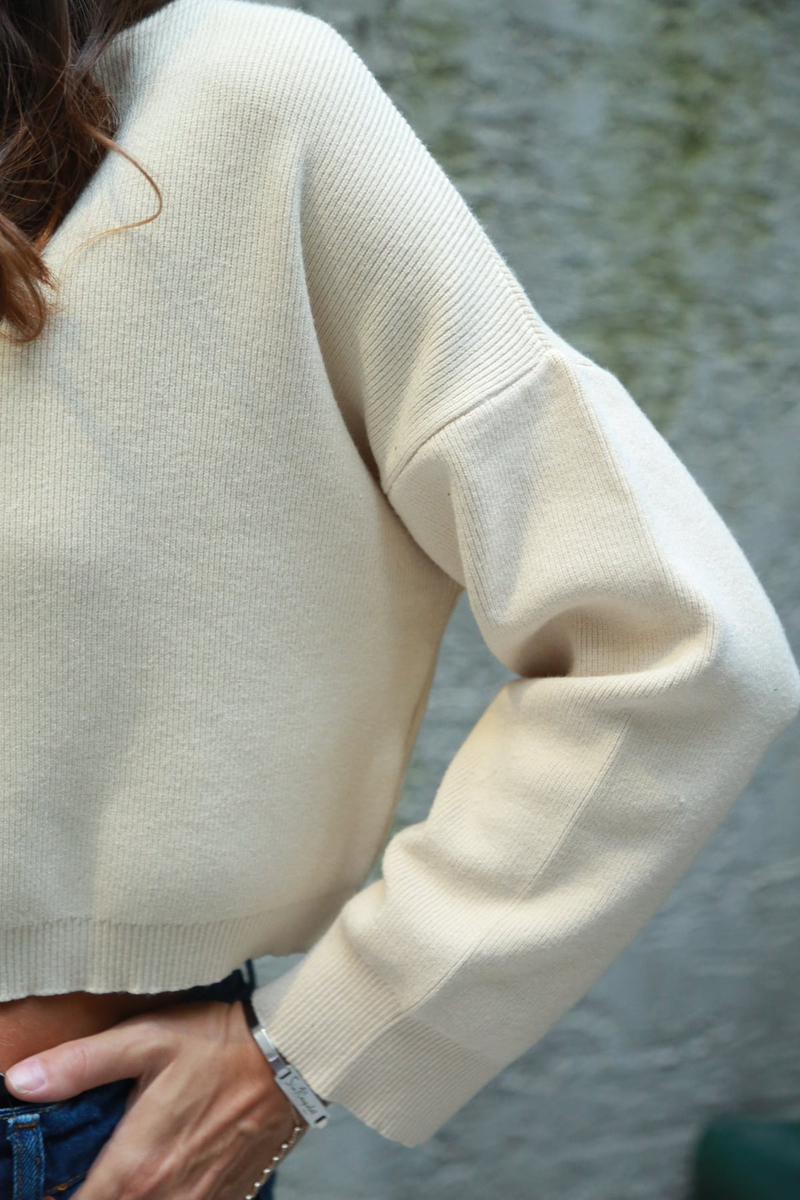 Kemik Crop Triko