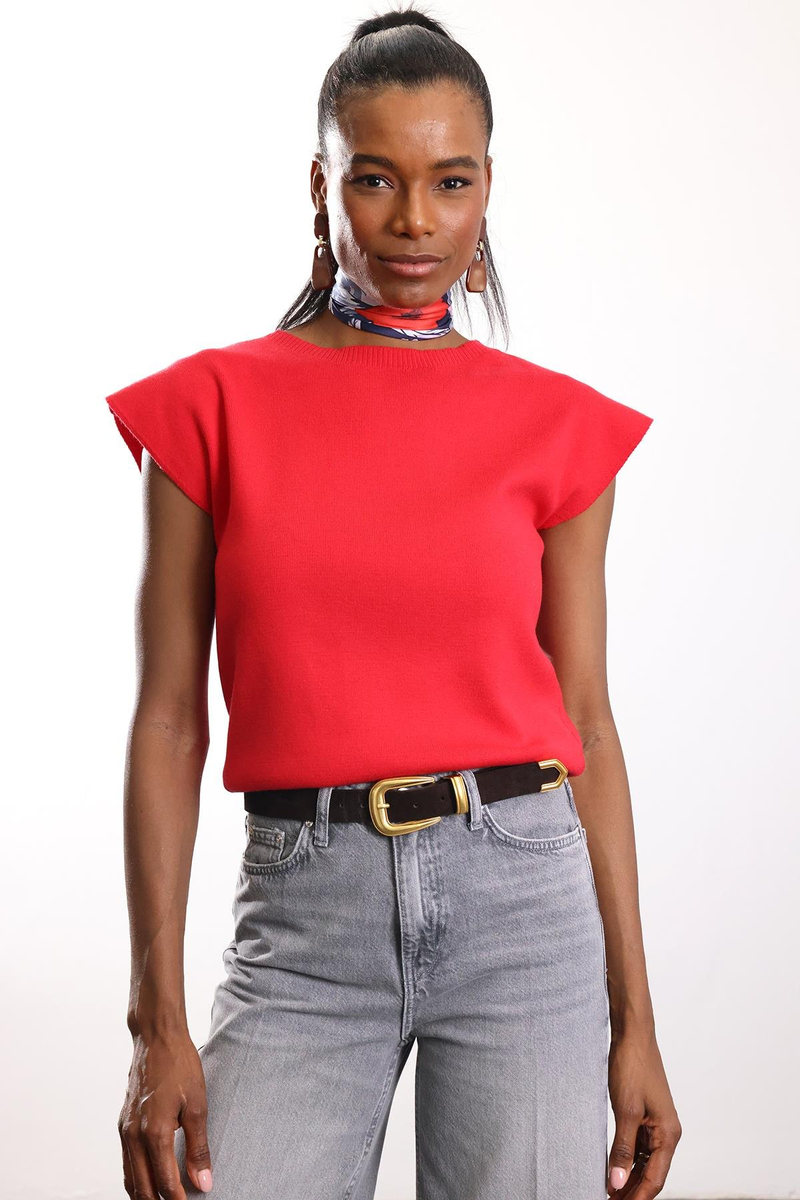 Kırmızı Bisiklet Yaka Kolsuz Triko 4821