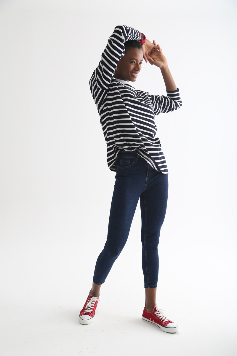 Koyu Lacivert Yüksek Bel Toparlayan Slim Fit Jean 