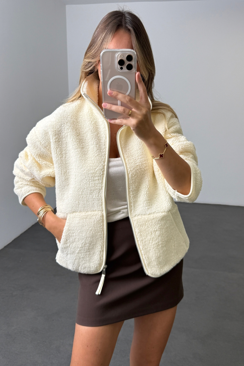 Krem Polar Ceket 23236