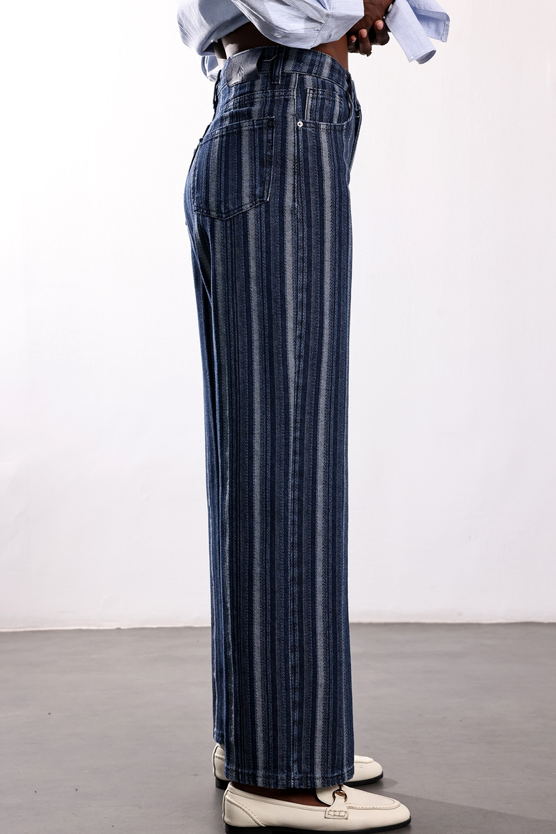 Lacivert Çizgili Düz Kesim Jean 011071